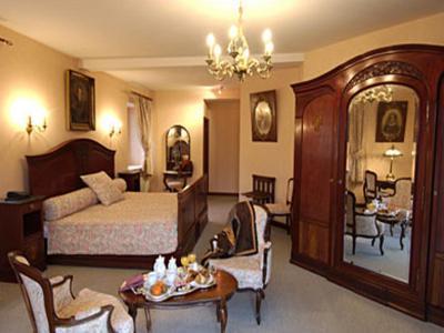 Chateau De Rigny Gray Room photo